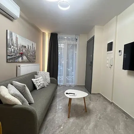 Apartment Odyssey 1 *